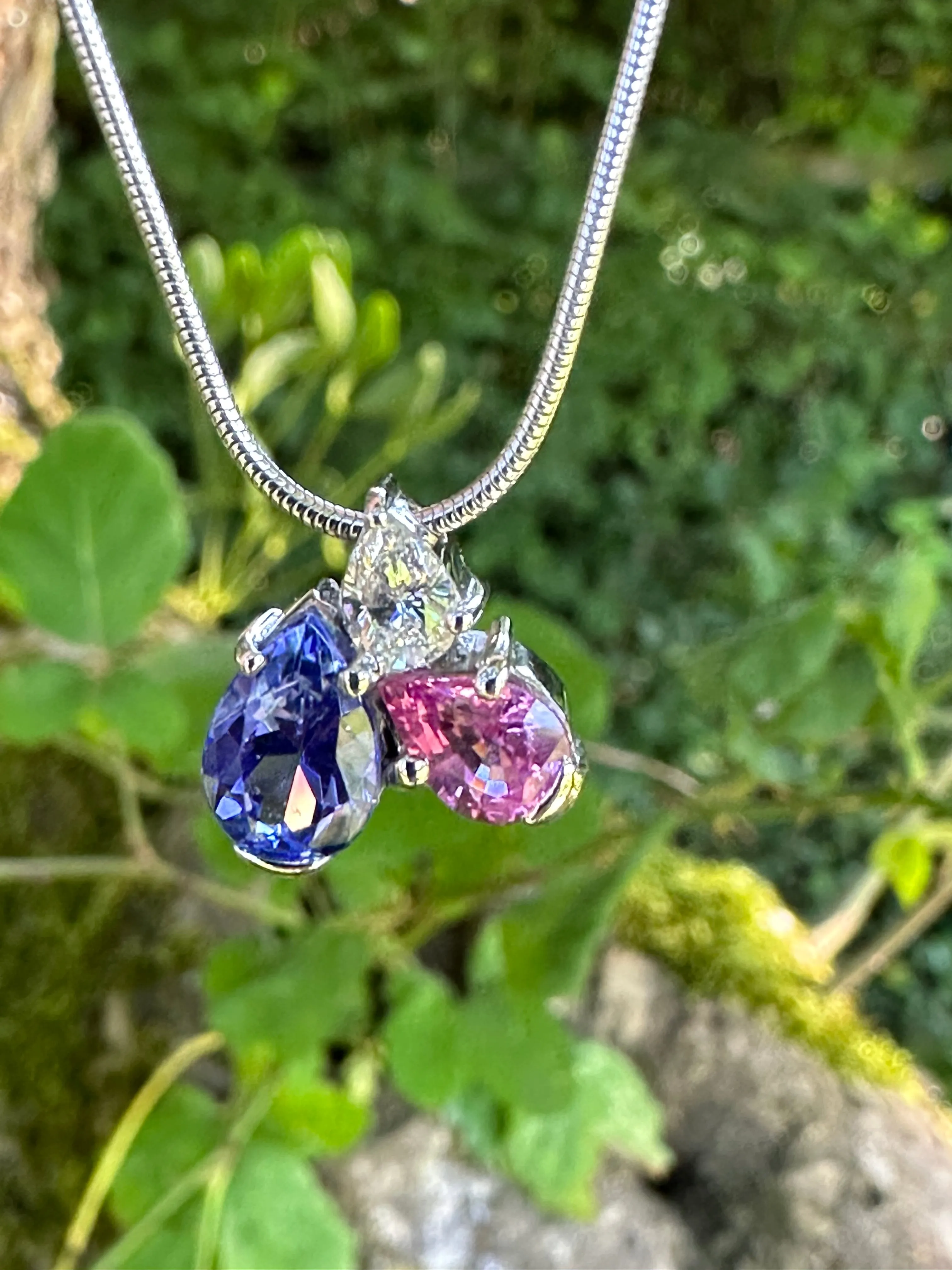 18ct white gold Tanzanite,pink Sapphire,Diamond necklace
